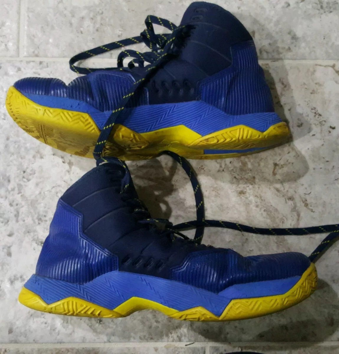 Cheap under armour 2024 curry 2.5 kids
