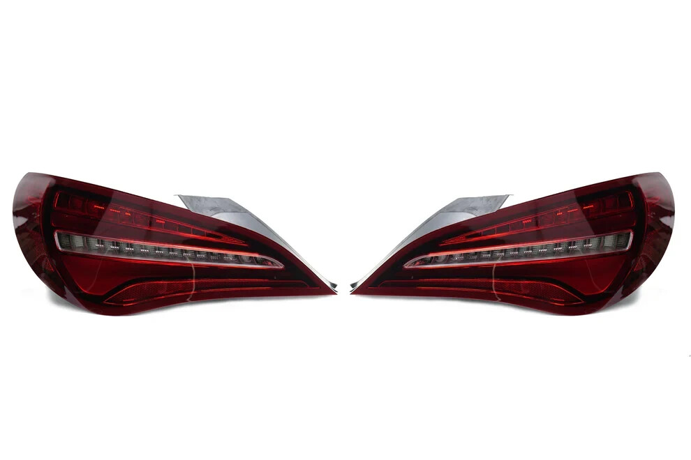 Feux LED Mercedes CLA W117 neufs de remplacement pour phase 1 et 2 coloris noir chrome
