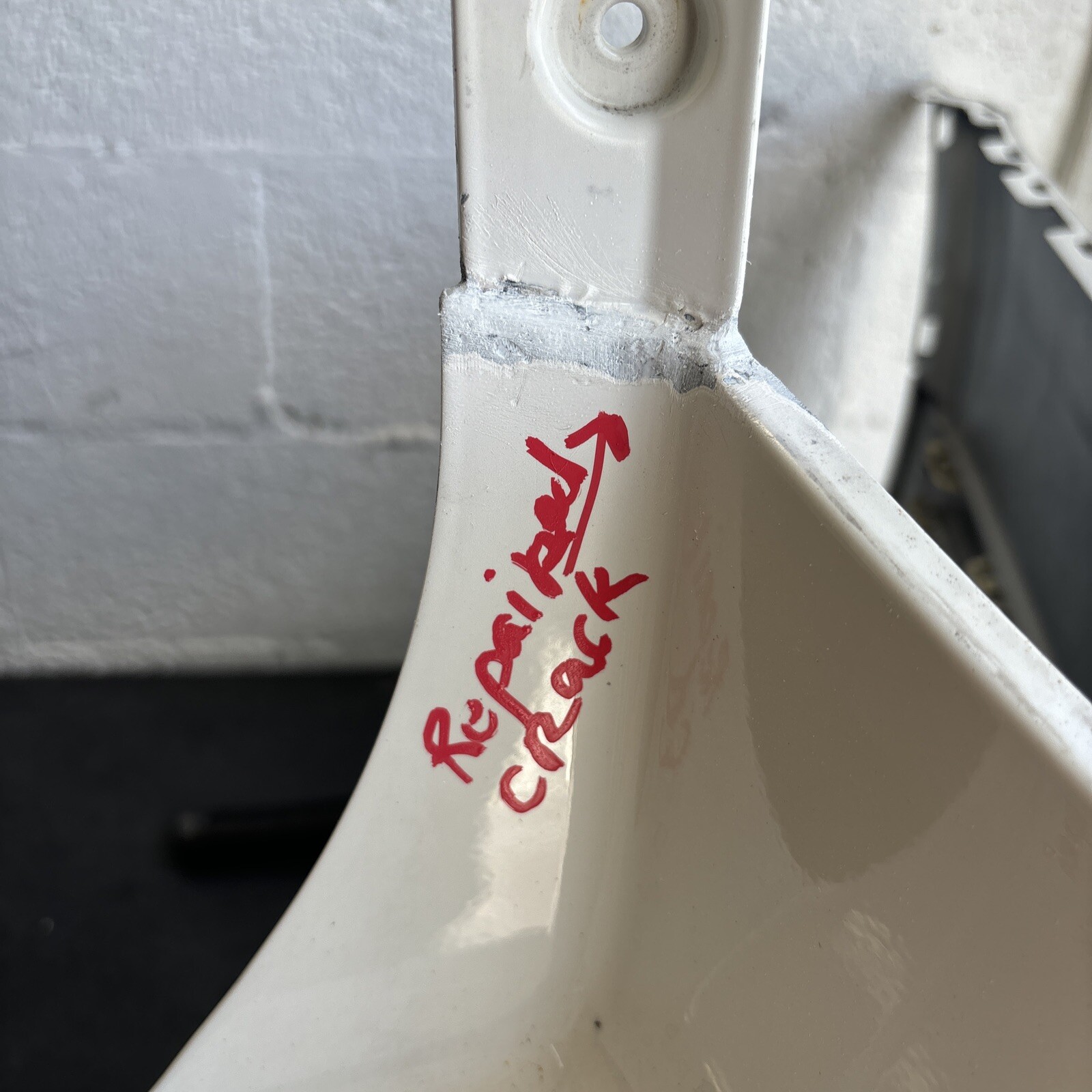 2016-2019 BENTLEY BENTAYGA REAR BUMPER COVER 36A807301511 #2179