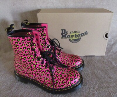ドクターマーチン クラッシュピンク LOUD LEOPARD SMOOTH 1460 Clash Pink Smooth Leather Lace Up Boot – Posers Hollywood