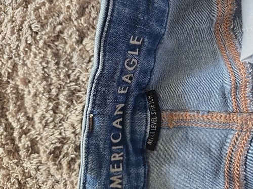 Mini falda vaquera de tiro alto curvilínea AMERICAN EAGLE para mujer talla 8 excelente estado - Imagen 2 de 8