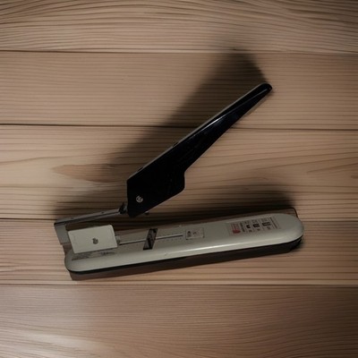 Universal Office Products Heavy Duty Stapler 100 Sheet Scrapbook Book Binder
