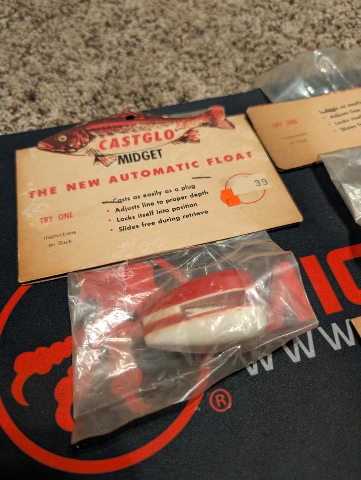 Castglo Antique Vintage Fishing Bobbers Lot In"New In Package" Combined Shipping - Image 3 of 4