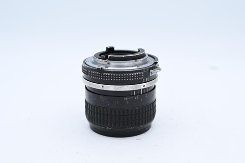 Nikon 85mm f/2 NIKKOR AI Manual Focus Lens, without Caps (Parts/Repair)