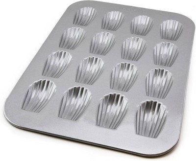 Bakeware Nonstick Madeleine Pan 16 Well