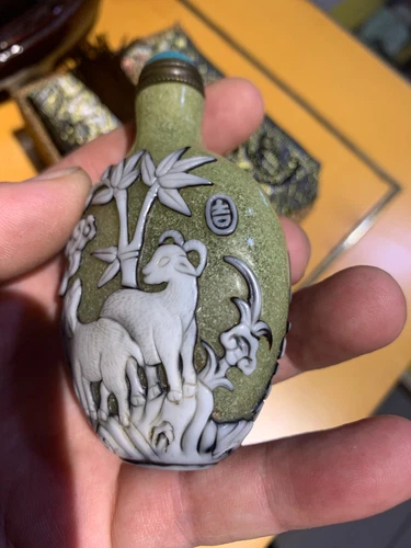 17th C snuff bottle | handmade 17th C snuff bottle | 17th C handmade crafts - Picture 1 of 4