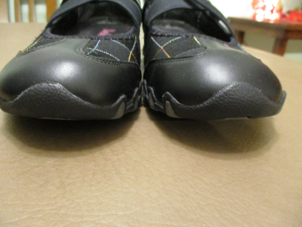 Skechers Womens Criss Cross Slip On Black Plaid Loafers Shoes Size 7.5 EXC