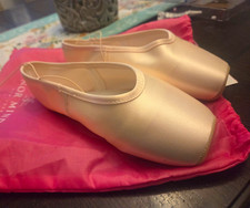 Gaynor Minden Sculpted Fit Women  s Pink Satin Ballet Shoes SC-8M4SDL
