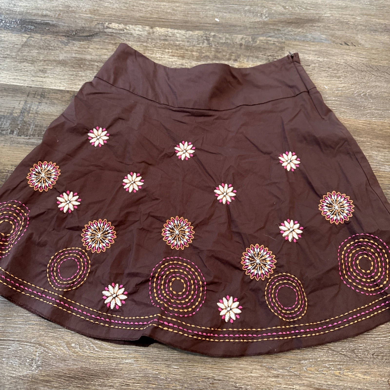 Soulmates Skirt Size 6Wide Waistband Zipper Embroidered Flowers