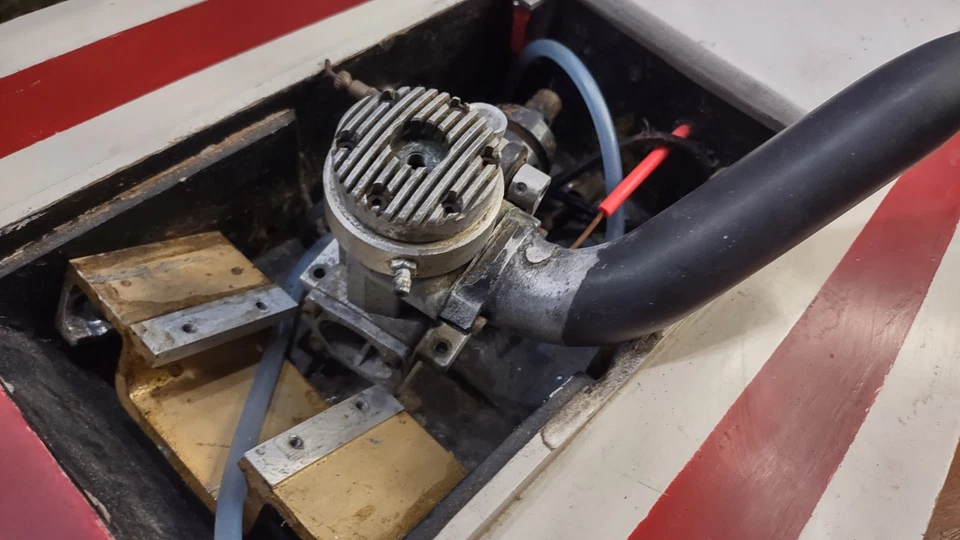 Barco Nitro RC piezas antiguas o restauración  Foto 3 de 4