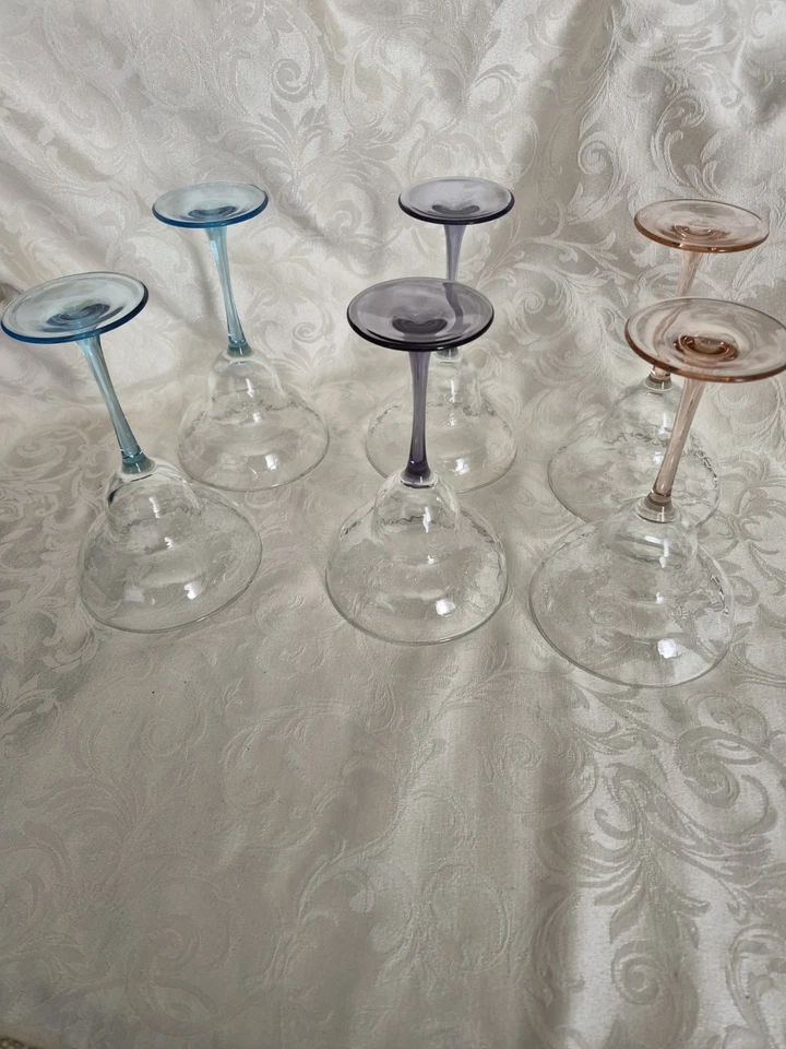 Juego de 6 vasos de margarita de 12 oz con tallos pastel martillados con guijarros martillados Luminarc Foto 3 de 4