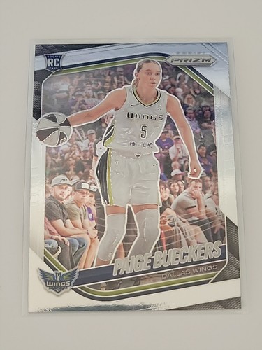 Paige Bueckers [Silver] #5 2025 Panini Prizm WNBA card
