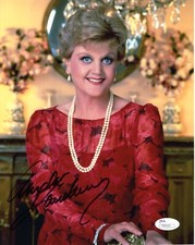 ANGELA LANSBURY HAND SIGNED 8x10 PHOTO    LOVELY POSE    MURDER SHE WROTE    JSA