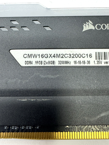 Memoria RAM 16 GB (2x8 GB) Corsair VENGEANCE RGB PRO CMW16GX4M2C3200C16, DDR4-3200 - Imagen 2 de 2