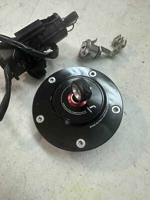 カク Kawasaki OEM 21160-1081(x4) Ninja ZX-6 ZZR600 Plug Cap OEM