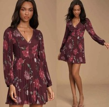 Lulu’s | NWT! Win The Day Burgundy Floral Print Pleated Long Sleeve Dress Sz Sm