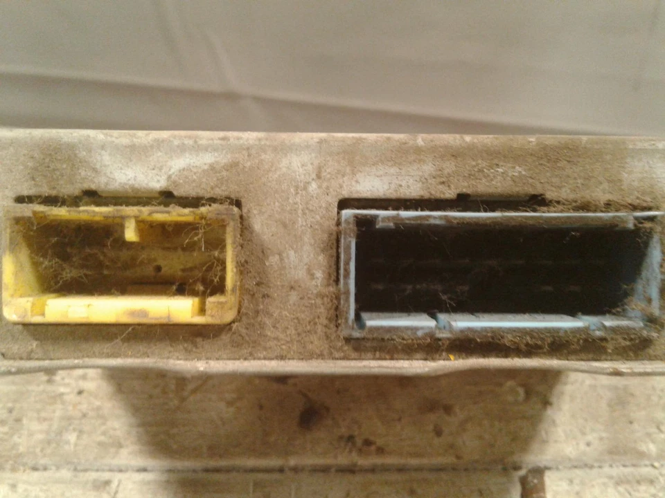 Módulo de control del motor usado (ECM) se adapta a: Honda Accord 1989 módulo de control electrónico Foto 2 de 4