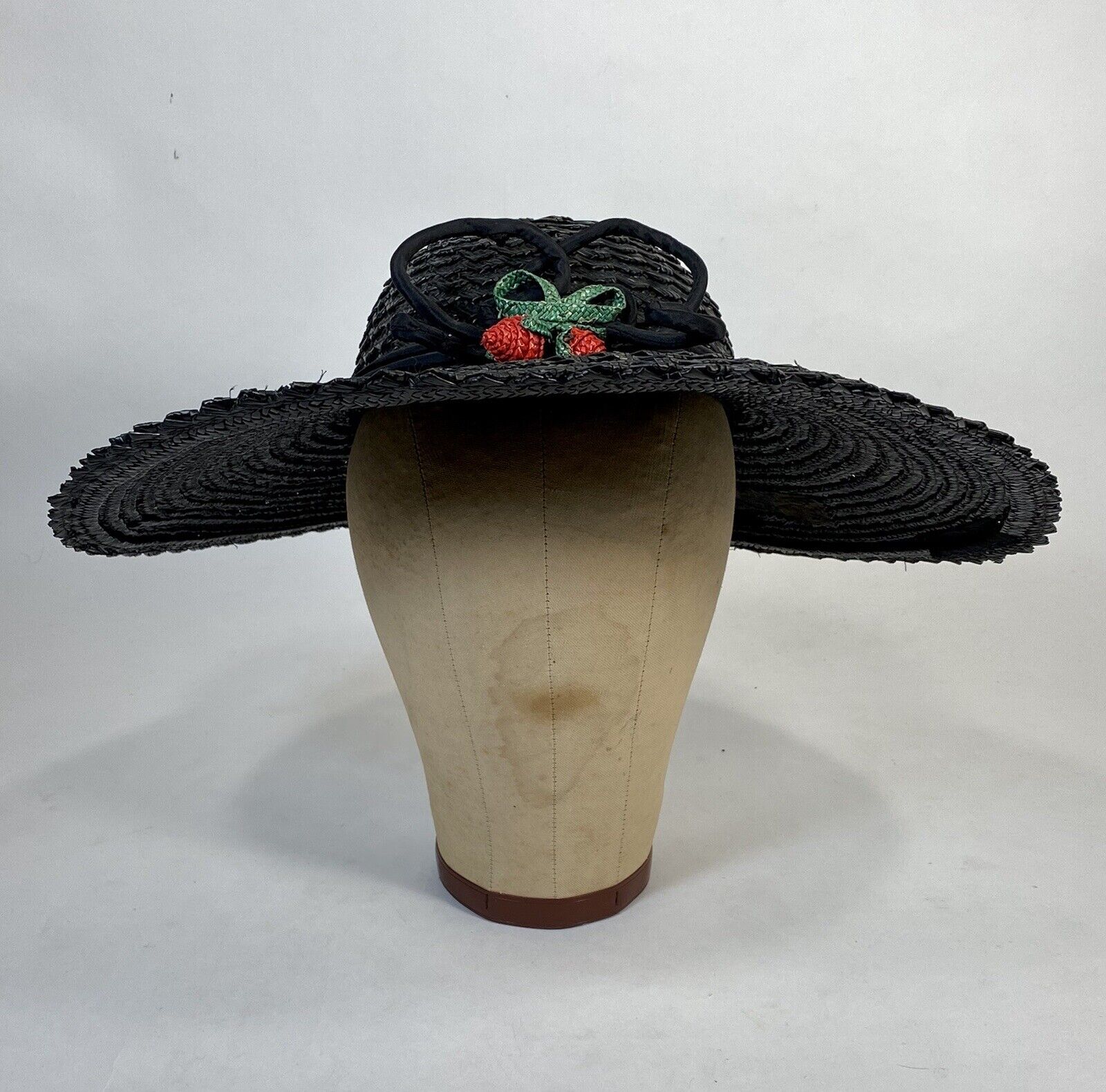 Vintage 1930's black straw SAUCER style hat with … - image 2