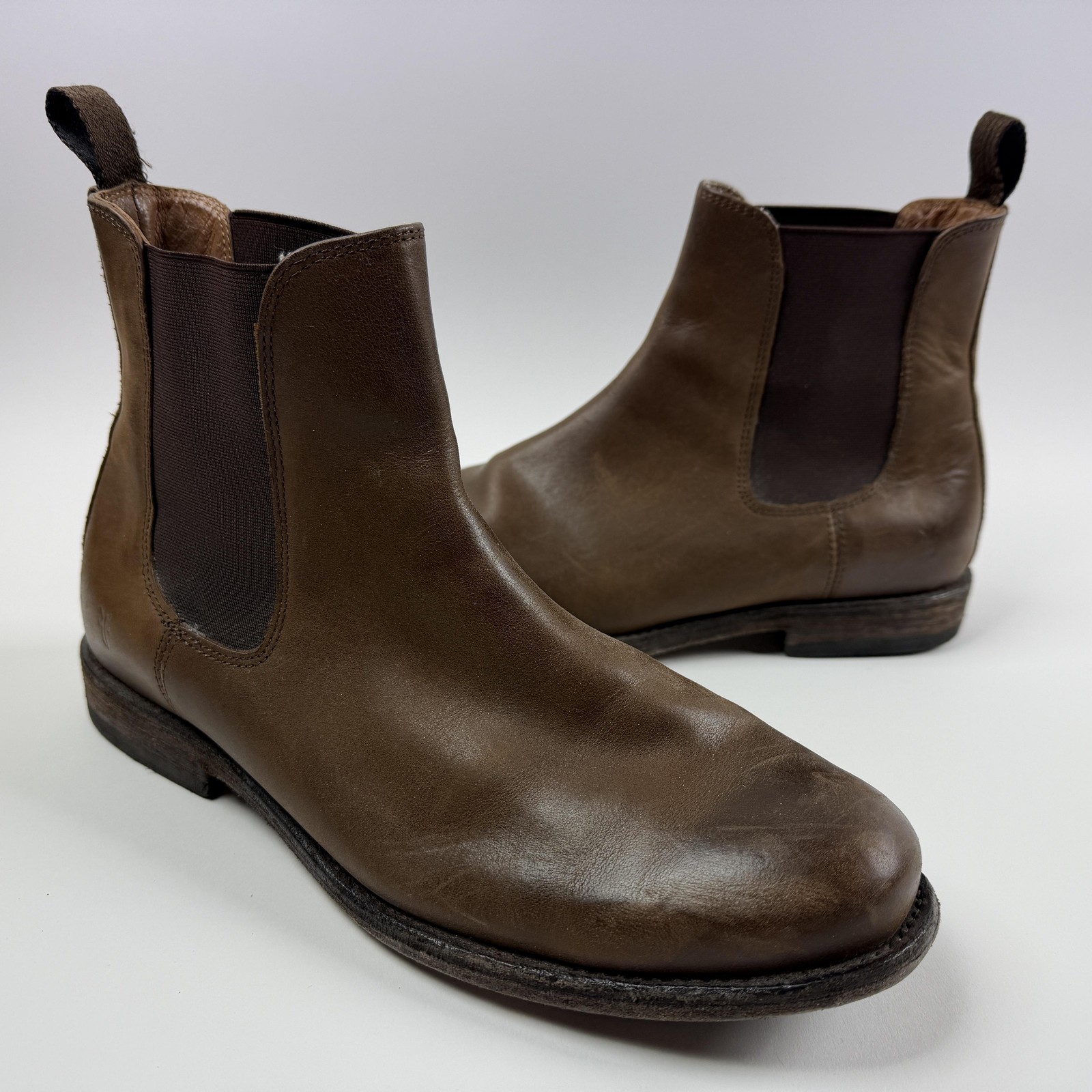 Frye Chelsea Boots Mens Size 8 Brown Leather Ankle Pull On Round Toe FR40158-image