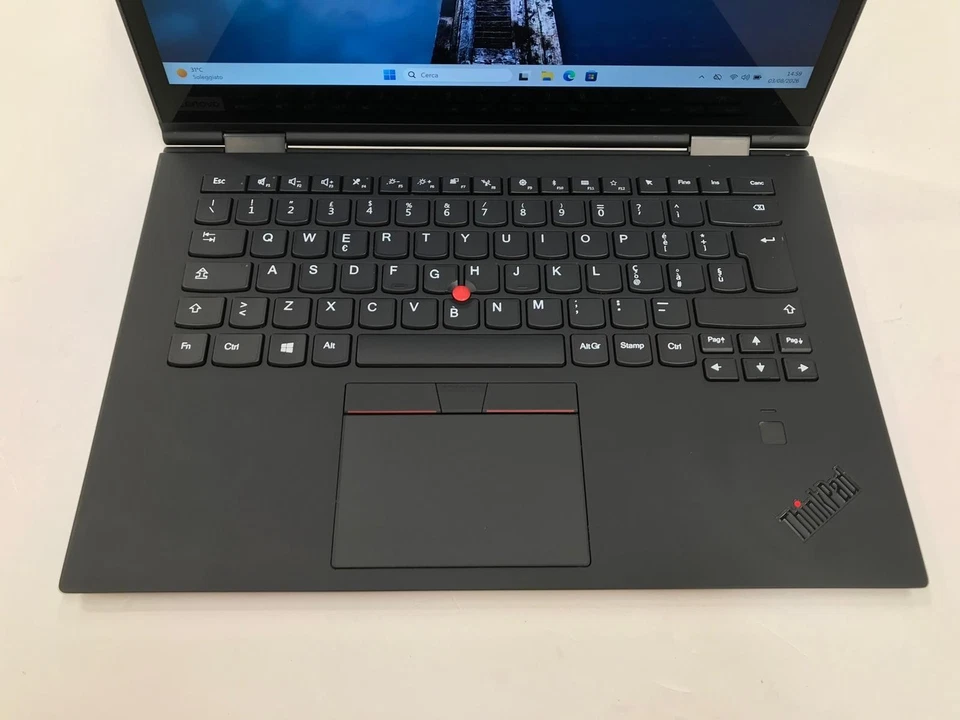 Lenovo ThinkPad X1 Yoga G3 · i5-8250U · 8GB · 256GB, foto 4 di 5