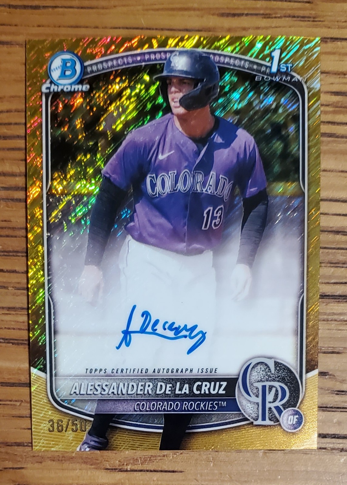 2025 Bowman Chrome Gold Shimmer Refractor Auto #CPA-AD Alessander De La Cruz /50