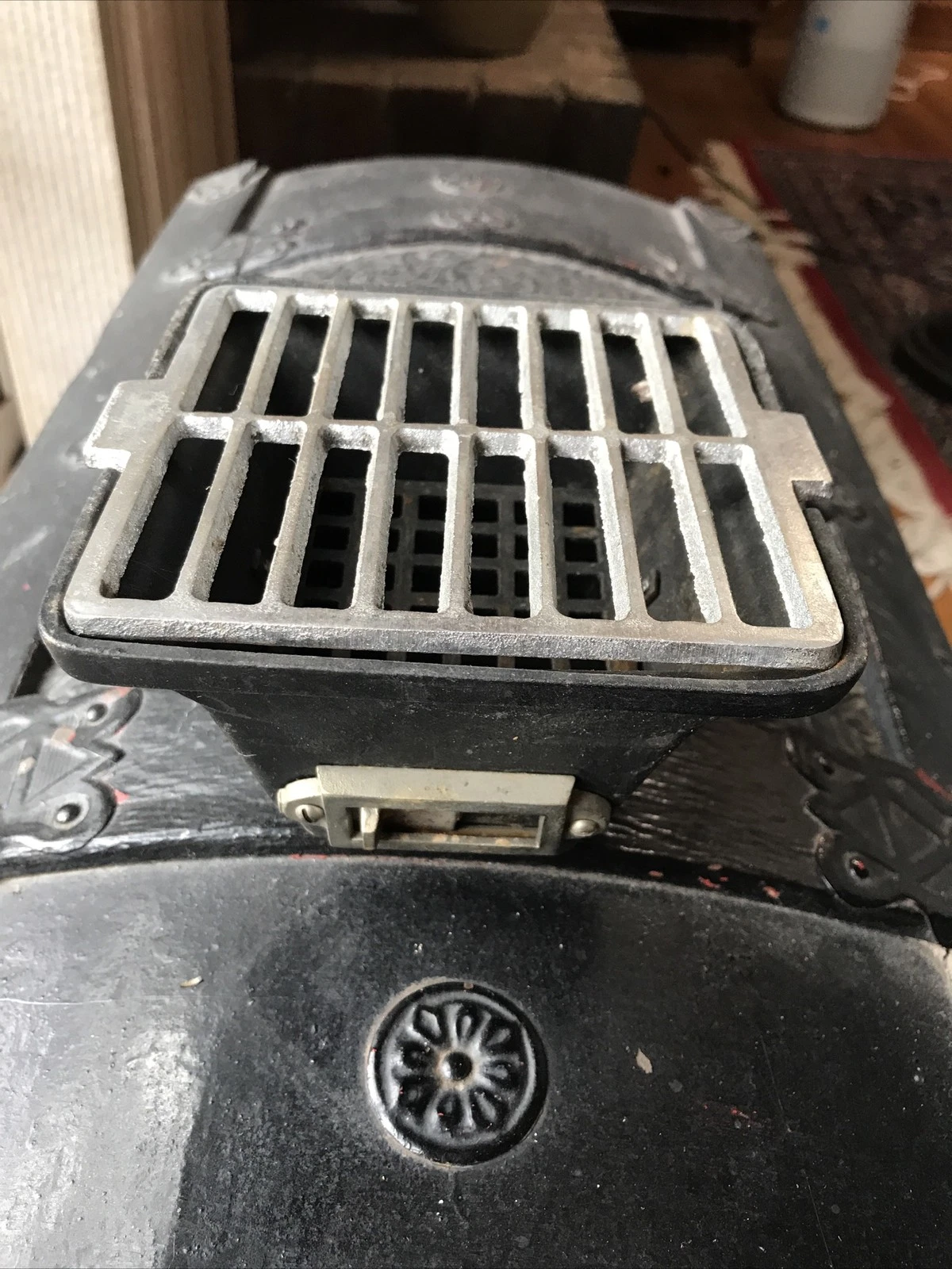 Mini, Vintage, Hibachi, Cast Iron Grill, Table Top, Taiwan, W/wooden Handles