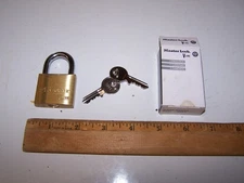 4140KA Master  Lock VLINE Padlock with Two 3231 Keys