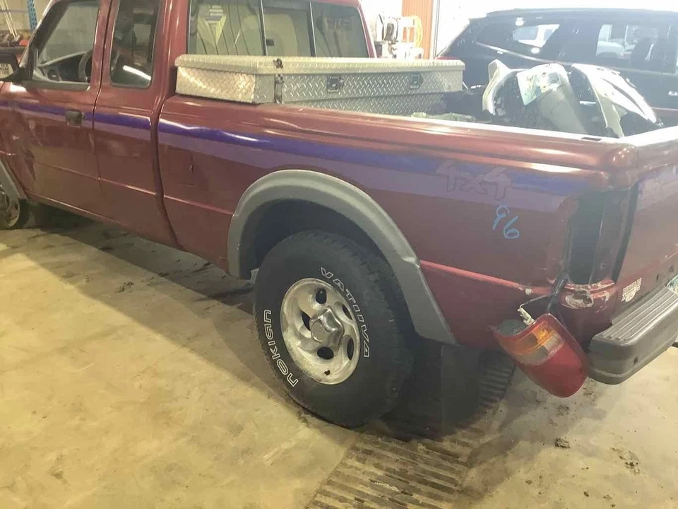 Used Fuel Injection Air Flow Meter fits: 1997 Ford Ranger AT ID F57F-BA Grade A - Image 2 of 4