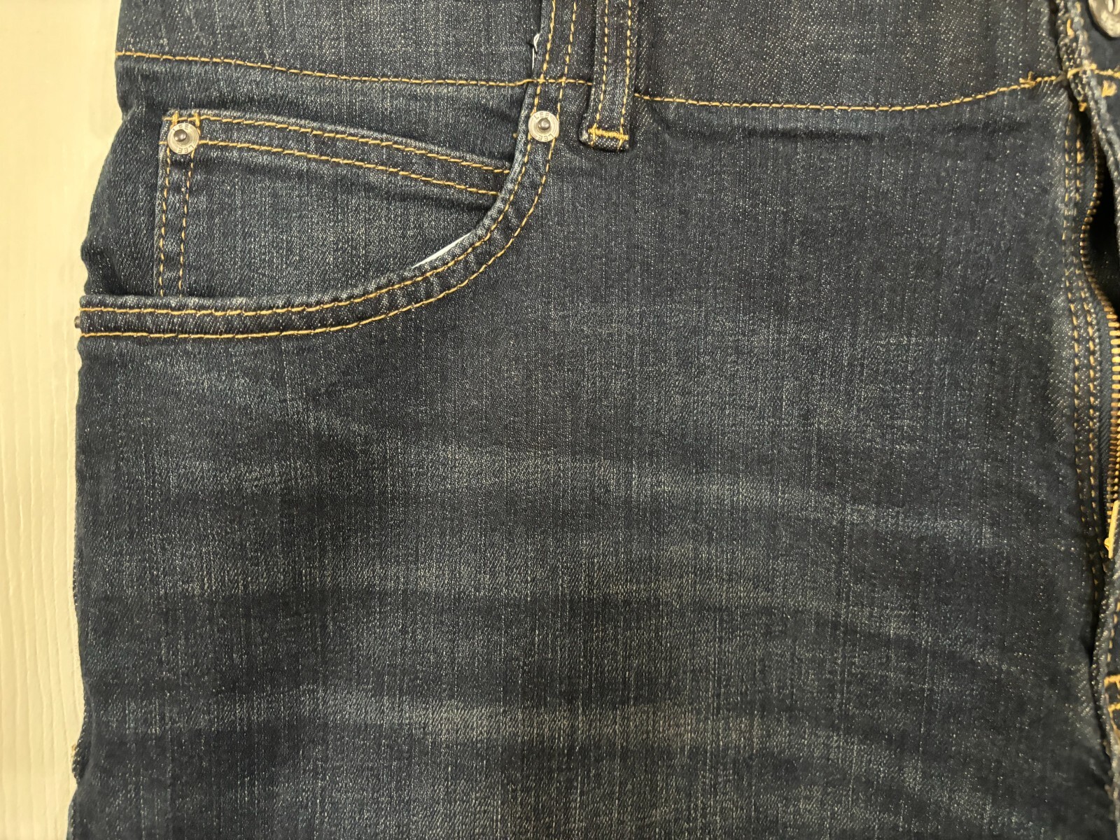 Men's Lee Extreme Motion Straight Fit Tapered Leg Jeans Size 40 x 32