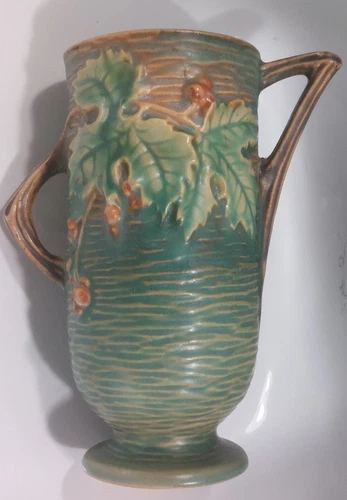 VINTAGE GREEN ROSEVILLE POTTERY VASE BUSHBERRY 29-6”