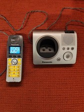 Panasonic segreteria telefonica KX-TG8090JT con cordless KXTGA807A