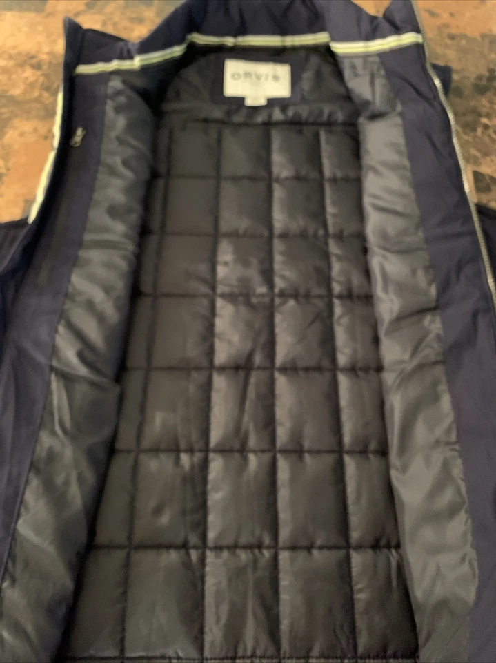Orvis Puffer Vest Thick Black Blue Zipper Pockets Lined Size Large Mens Winter - Image 4 of 4
