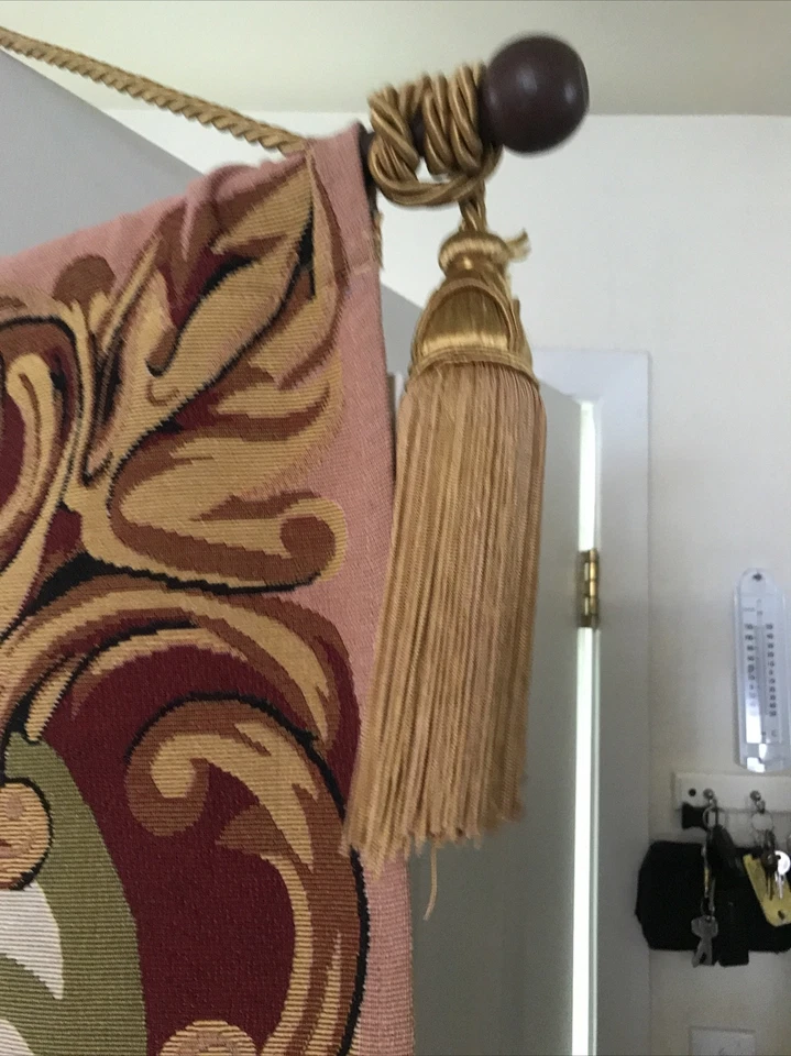 Bombay Company Large Tapestry 25 1/2 X86 Reds Golds Green Flowers With Cream - Image 4 of 4