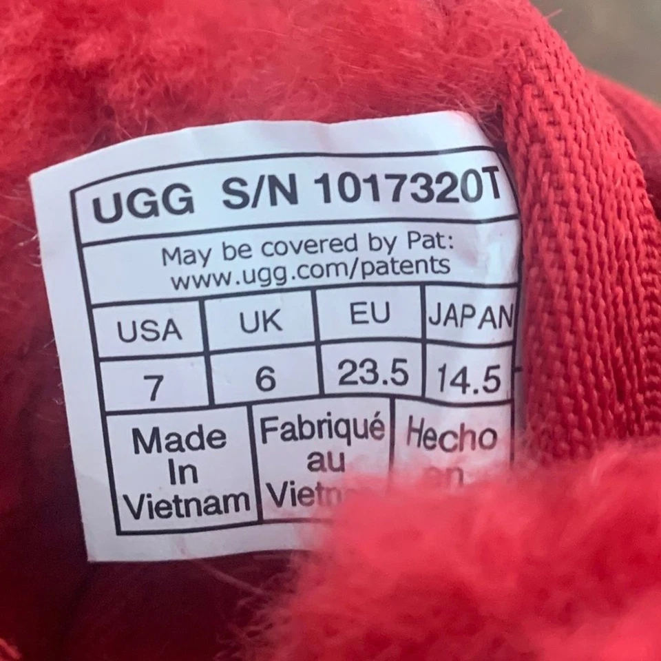 UGG NEW Unisex Neumel II Boots Baby Size 7 Chukka Boot Red - Image 2 of 4