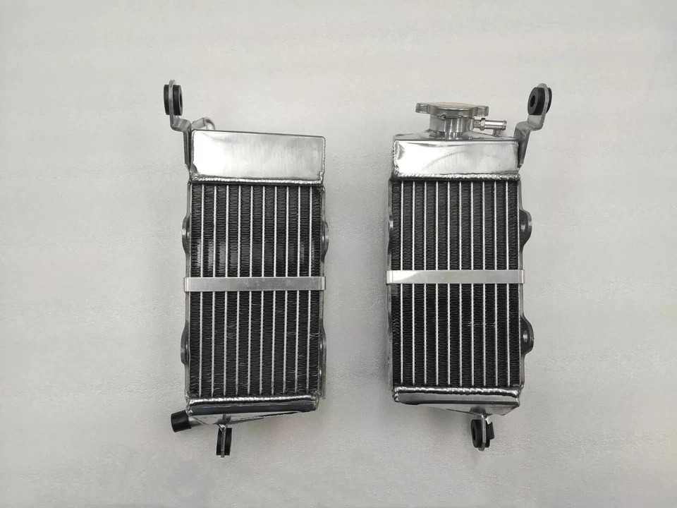 Radiador de aluminio izquierdo + derecho 2 tiempos 1984 para Honda CR125R/CR250R A Foto 3 de 4