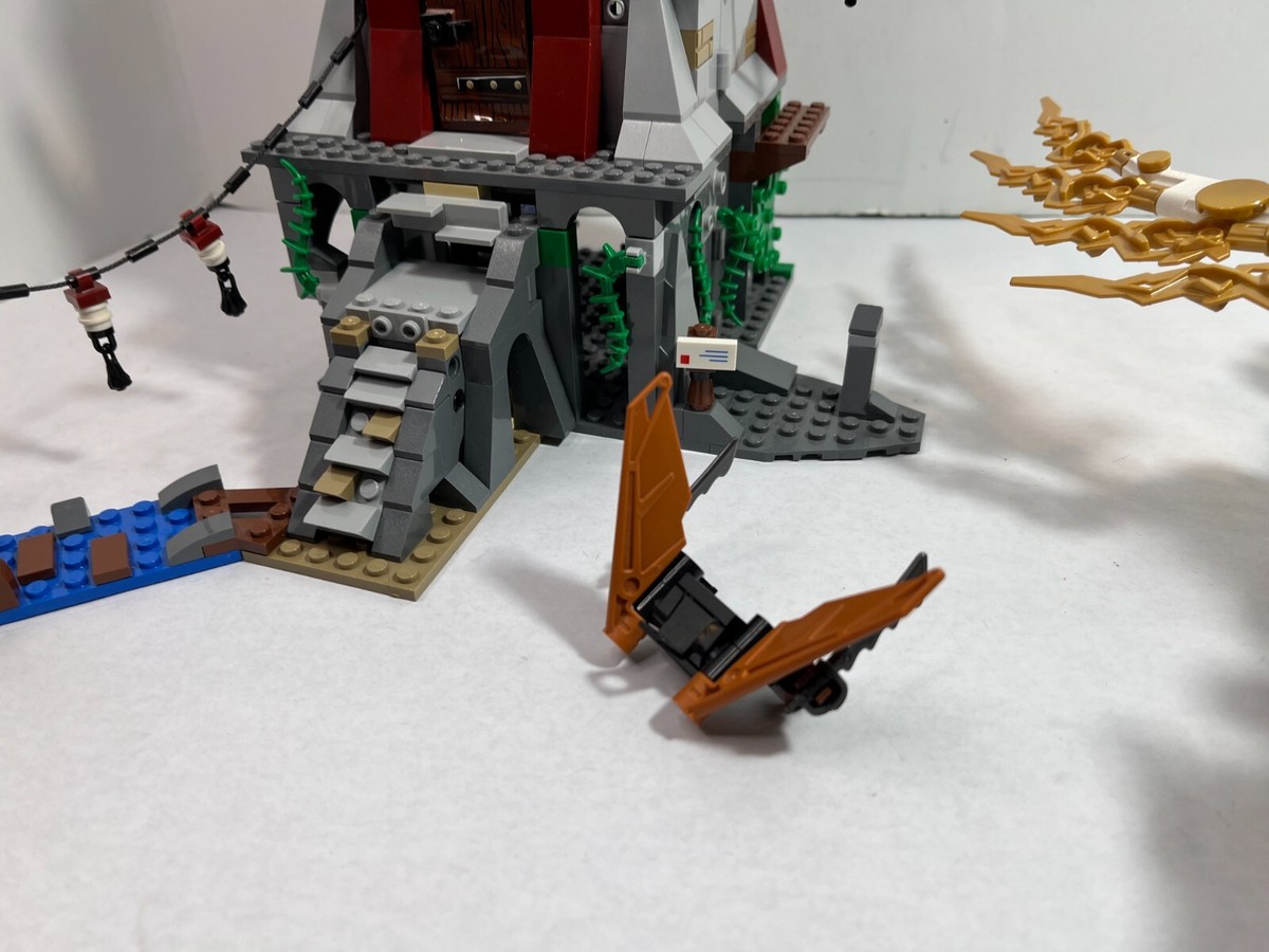 LEGO Ninjago: The Lighthouse Siege 70594 + Master Wu Dragon 70734