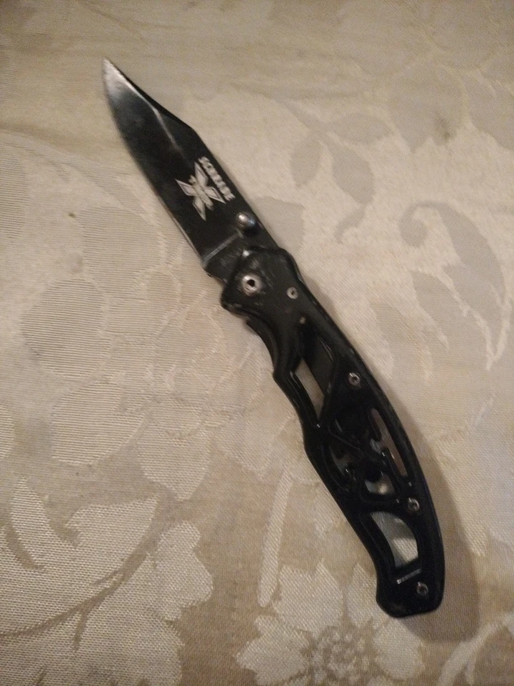 Cuchillo de bolsillo SCHRADE X-Timer B, una sola hoja con bloqueo con mango de polímero Foto 2 de 4