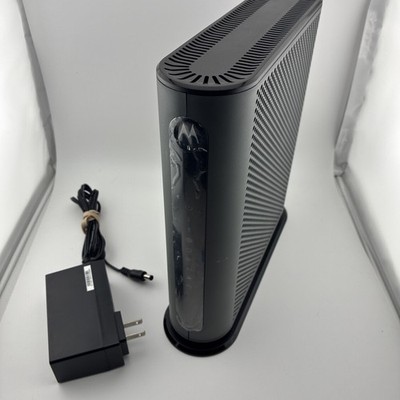 Motorola MG8702 DOCSIS 3.1 Cable Modem Router 4-Port w/ Power Adapter Tested