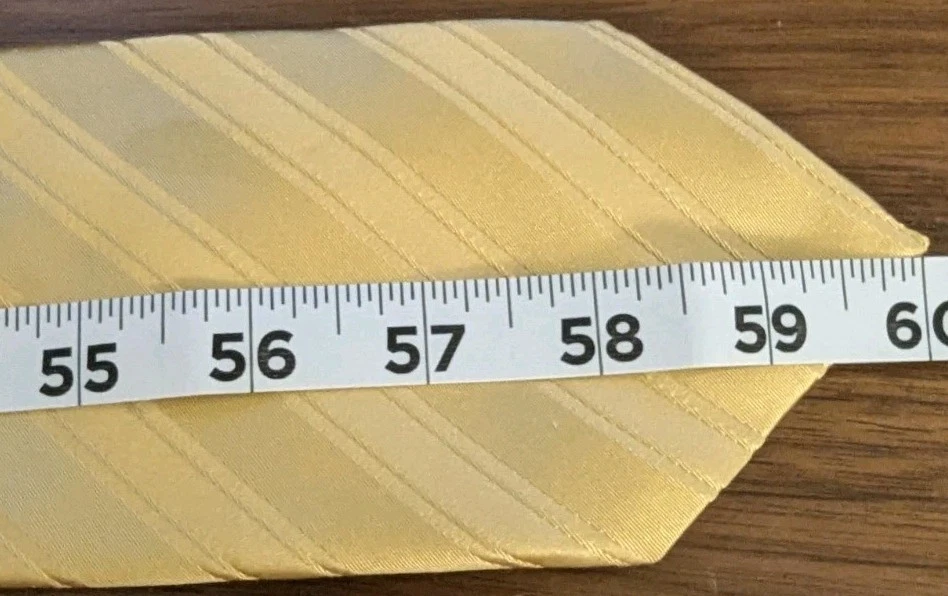 Corbata Harve Bernard patrón a rayas seda amarilla hecha a mano en China Holtzman 60x3,5 Foto 3 de 4