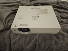 �Panasonic PT-VX500 Projector 24H lamp runtime