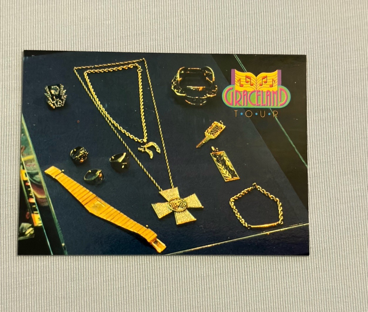 Elvis Presley Collection 1992 #188 Graceland Gold Key Jewelry Display