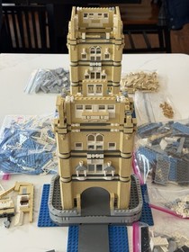 LEGO Creator: London Tower Bridge (10214) RETIRED Incomplete