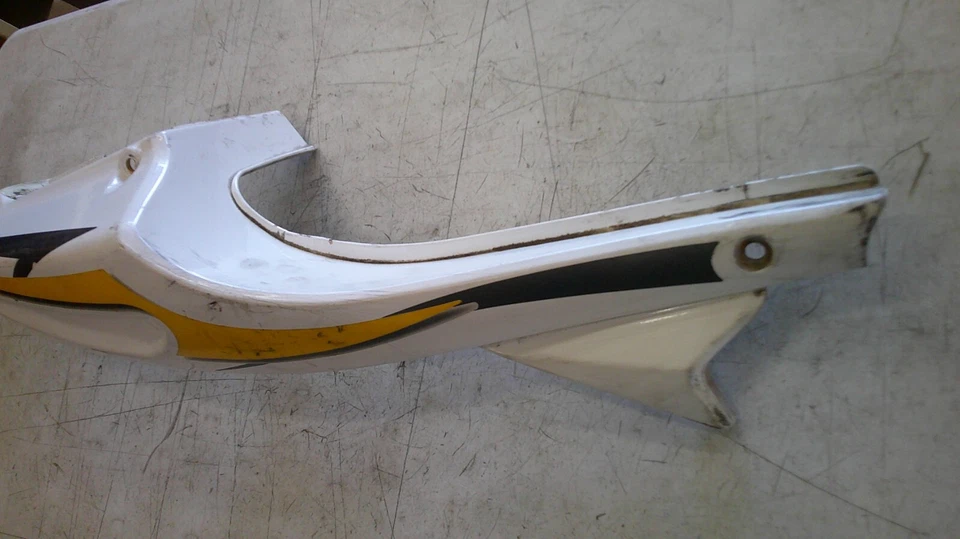 2001 - 2009 Hyosung gt250 250R 右后尾整流罩面板 — 第 2/4 张图片