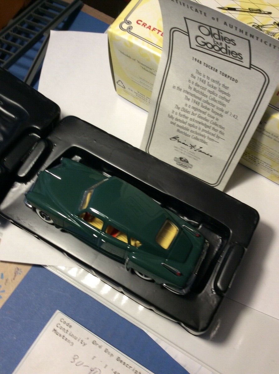 1948 Tucker Torpedo Convertible, toit fermé bleu clair mét. 1/43 résine-EMUS43056B