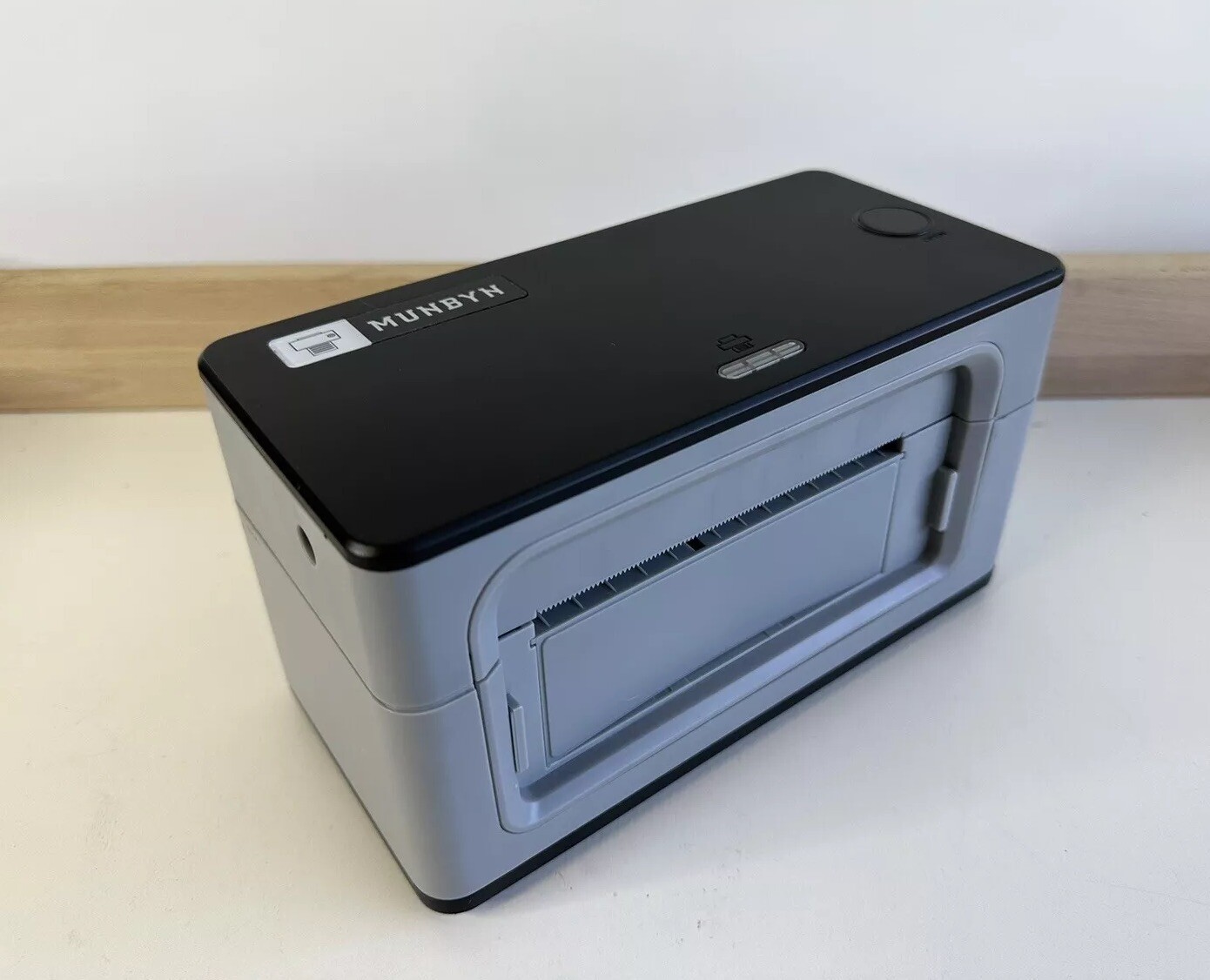 MUNBYN Thermal Shipping Label Printer ITPP941 4x6 Label Printer Lightly