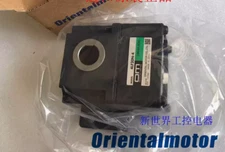 New In Box VEXTA Orientalmotor 4LF20N-4 Linear Reducer 