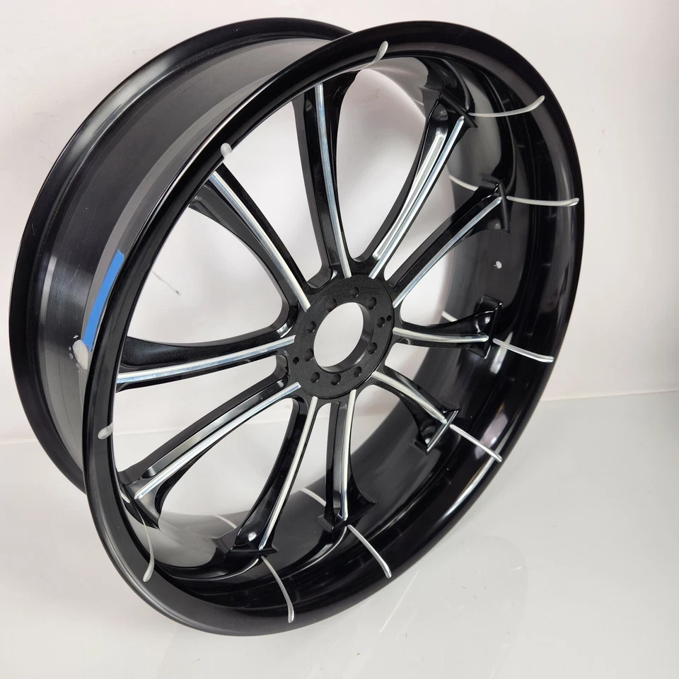 RC Components Maverick Eclipse Harley 09-24 Touring 18 x 5.5 Rear Wheel No Hub - Image 4 of 4