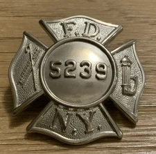 Fire Department Of New York FDNY Hat Badge Obsolete - #5239 - Screw Attachment