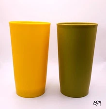 Tupperware Vintage Made in USA 12oz Tumbler Harvest Green & Yellow 873-42 873-38