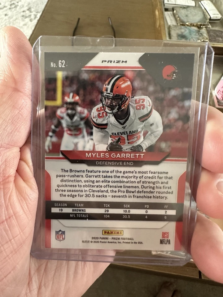 MYLES GARRETT 2020 Panini Prizm PINK SP Refractor #62 BROWNS Aggies - Image 2 of 2